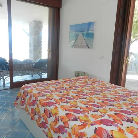 Giglio Rosso Apartman Campese